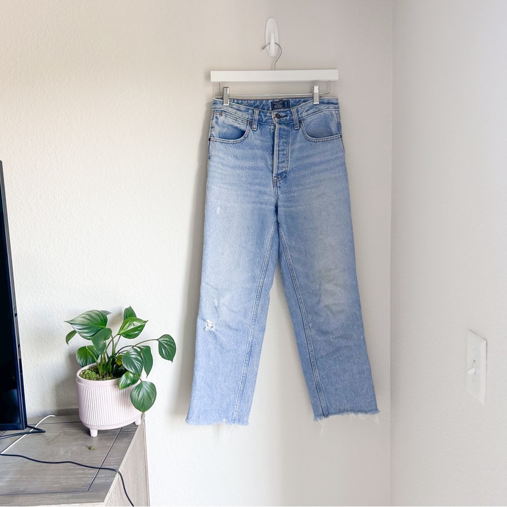 ABERCROMBIE & FITCH Annie High Rise Ankle Straight Jeans Size 27/4 Raw Hem